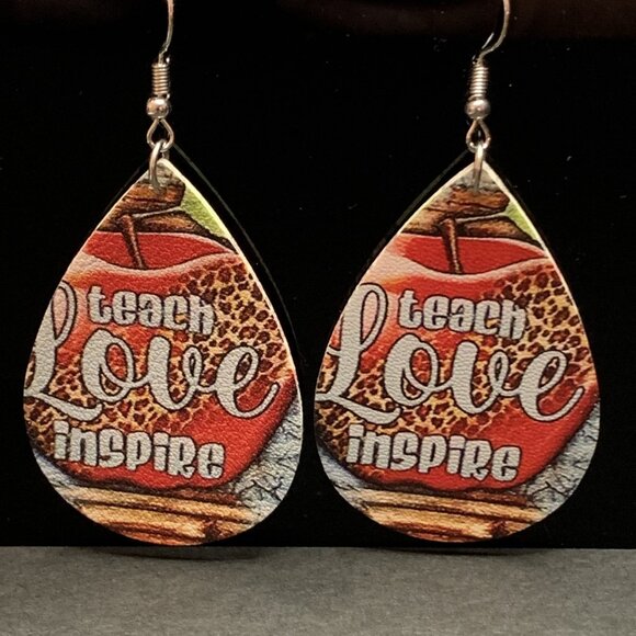 Teacher Earrings, Apple Earrings, Educator Earrings, Gift Idea, School Earrings - Picture 3 of 5